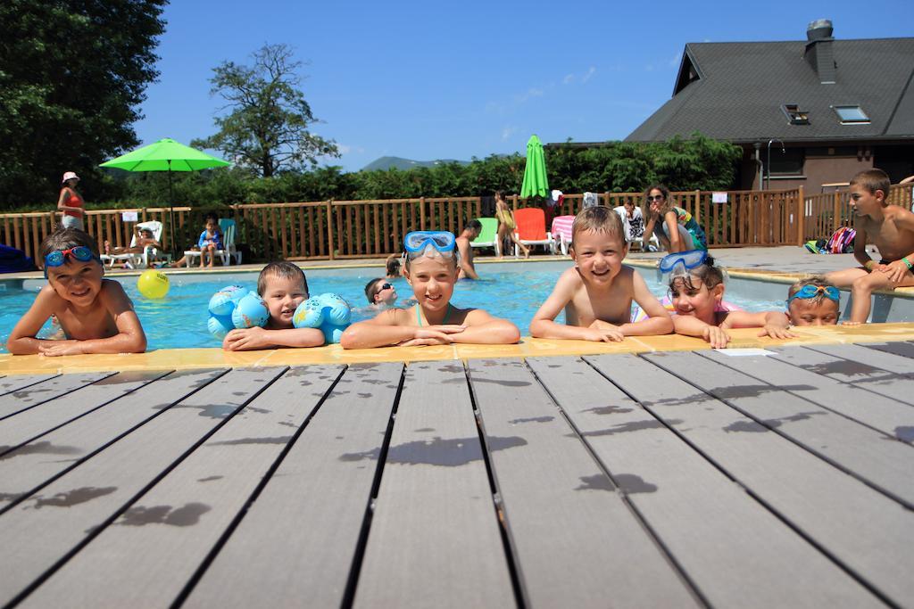 Hotel Domaine Du Lac Chambon Murol Rom bilde