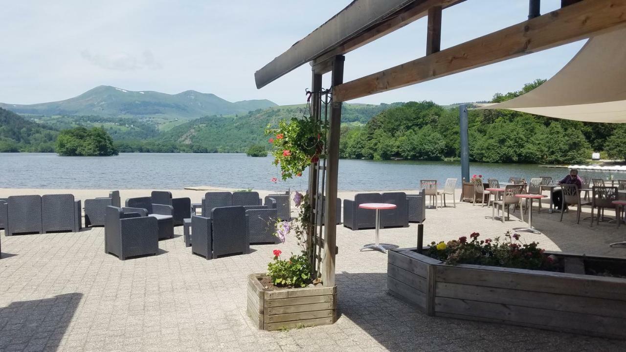 Hotel Domaine Du Lac Chambon Murol Eksteriør bilde