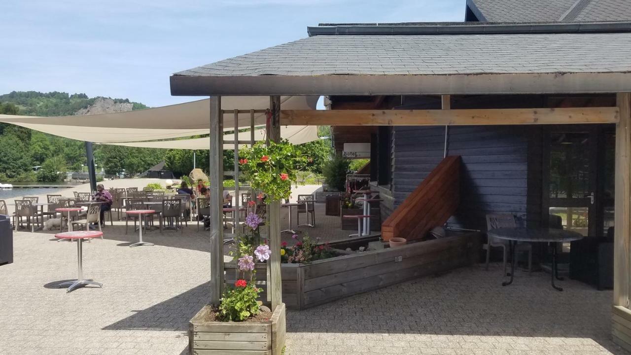 Hotel Domaine Du Lac Chambon Murol Eksteriør bilde